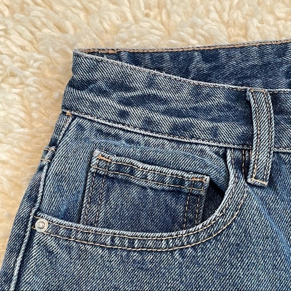 Shein High Rise Mom Jeans Women's Size 26 Medium Wash Blue Tapered Leg - Picture 2 of 11